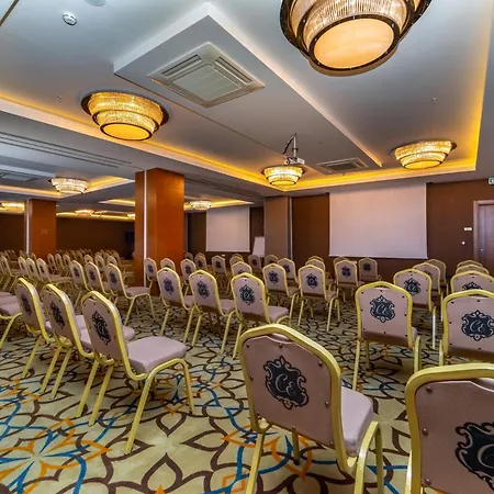 فندق Commodore Elite & (adults Only)