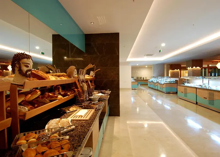 Commodore Elite & (adults Only) سيدي