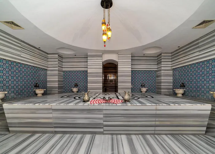 فندق Commodore Elite & (adults Only)