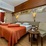 Hotel Commodore Elite & (adults Only) 5*