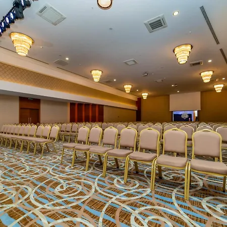 Commodore Elite & (adults Only) シダ