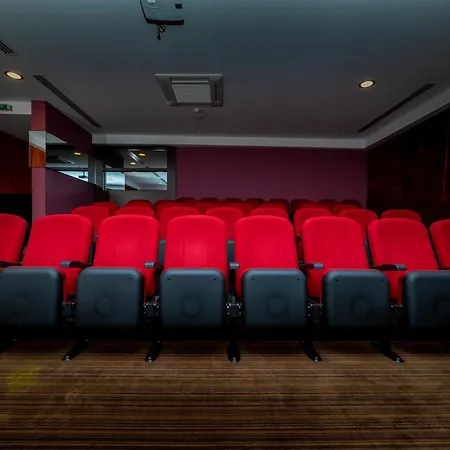 Commodore Elite & (adults Only) シダ