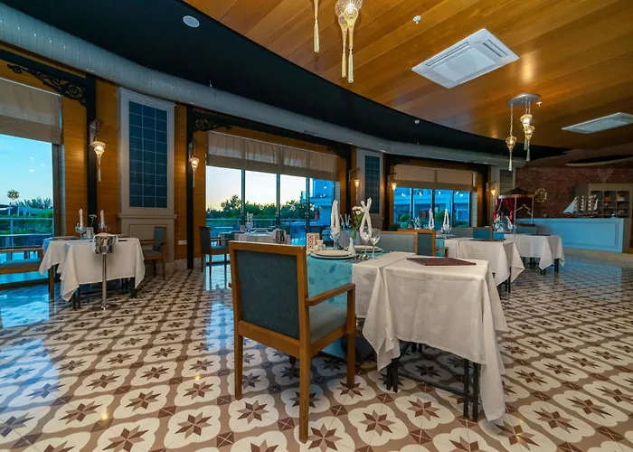 Commodore Elite & (adults Only) Hotel 5*