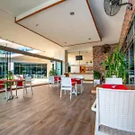Commodore Elite & (adults Only) Hotel 5*