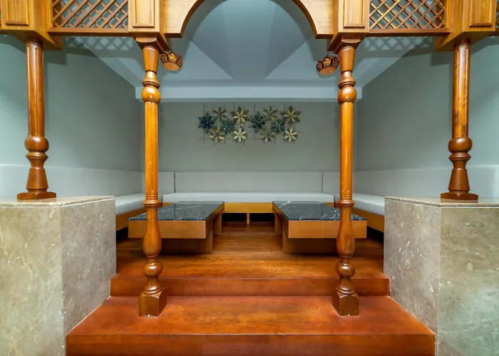 호텔 Commodore Elite & (adults Only)