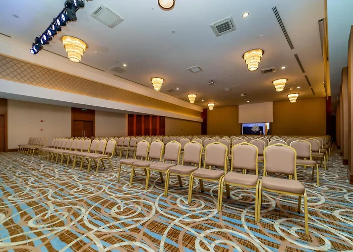 Commodore Elite & (adults Only) 시데